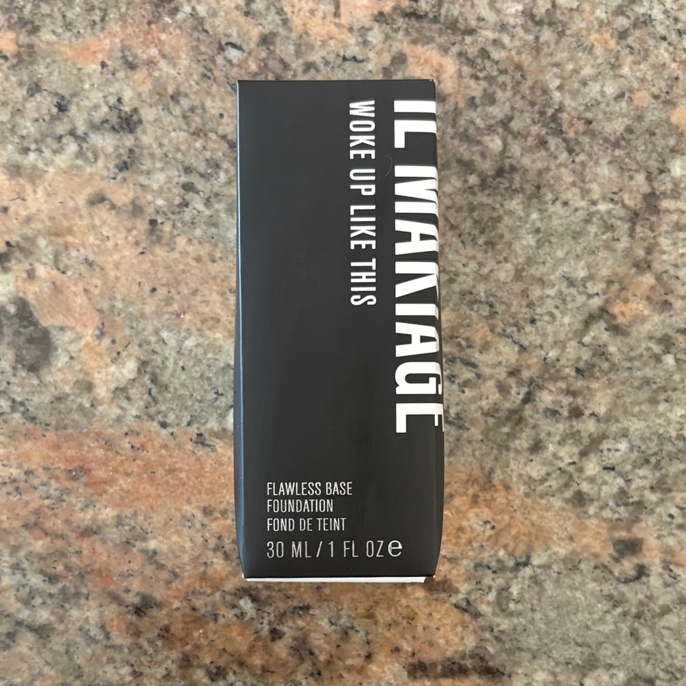 IL MAKIAGE Woke Up Like This Foundation, shade 120